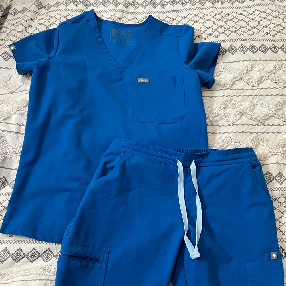 Figs scrubs
